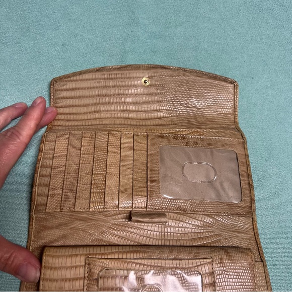 Brahmin Tan Crocodile Embossed leather checkbook wallet Clutch large - Picture 6 of 9